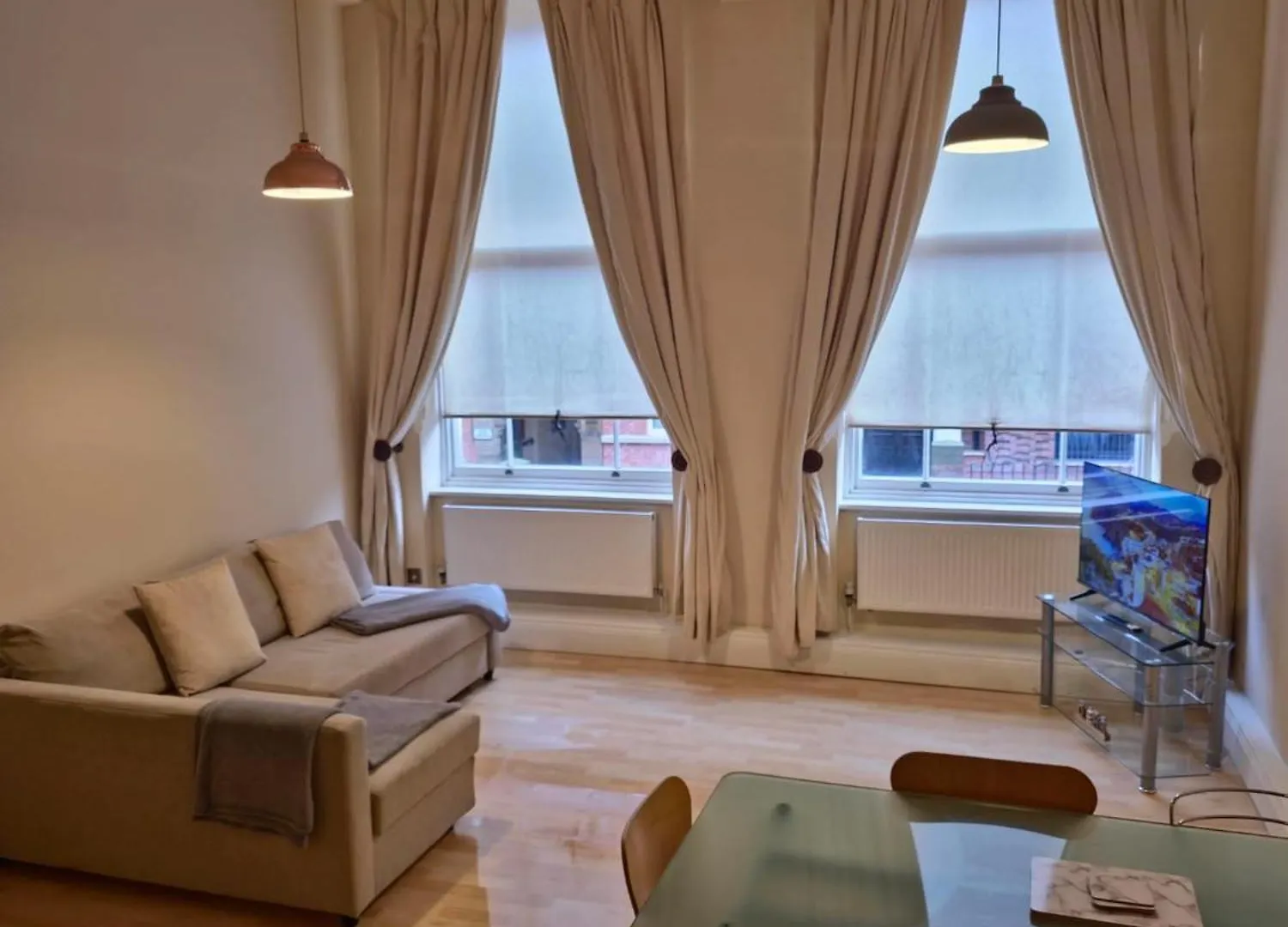 Hollowstone Place, Spacious 2 Bed, City Centre Ng1, Sleeps 6,Free Parking Nottingham